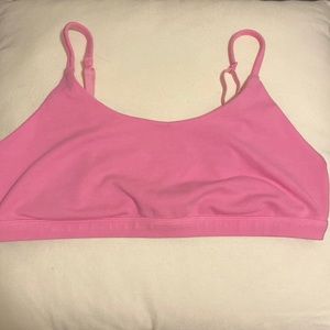SKIMS Bubble Gum Pink bralette w/ G clasp closure in back & mesh inside
